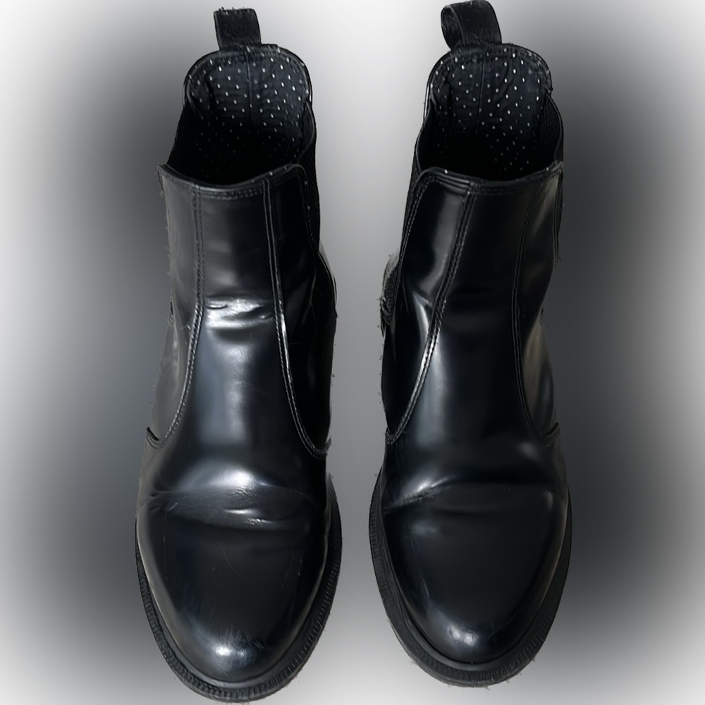 Dr Martens Flora Women’s Smooth Leather Chelsea Boot